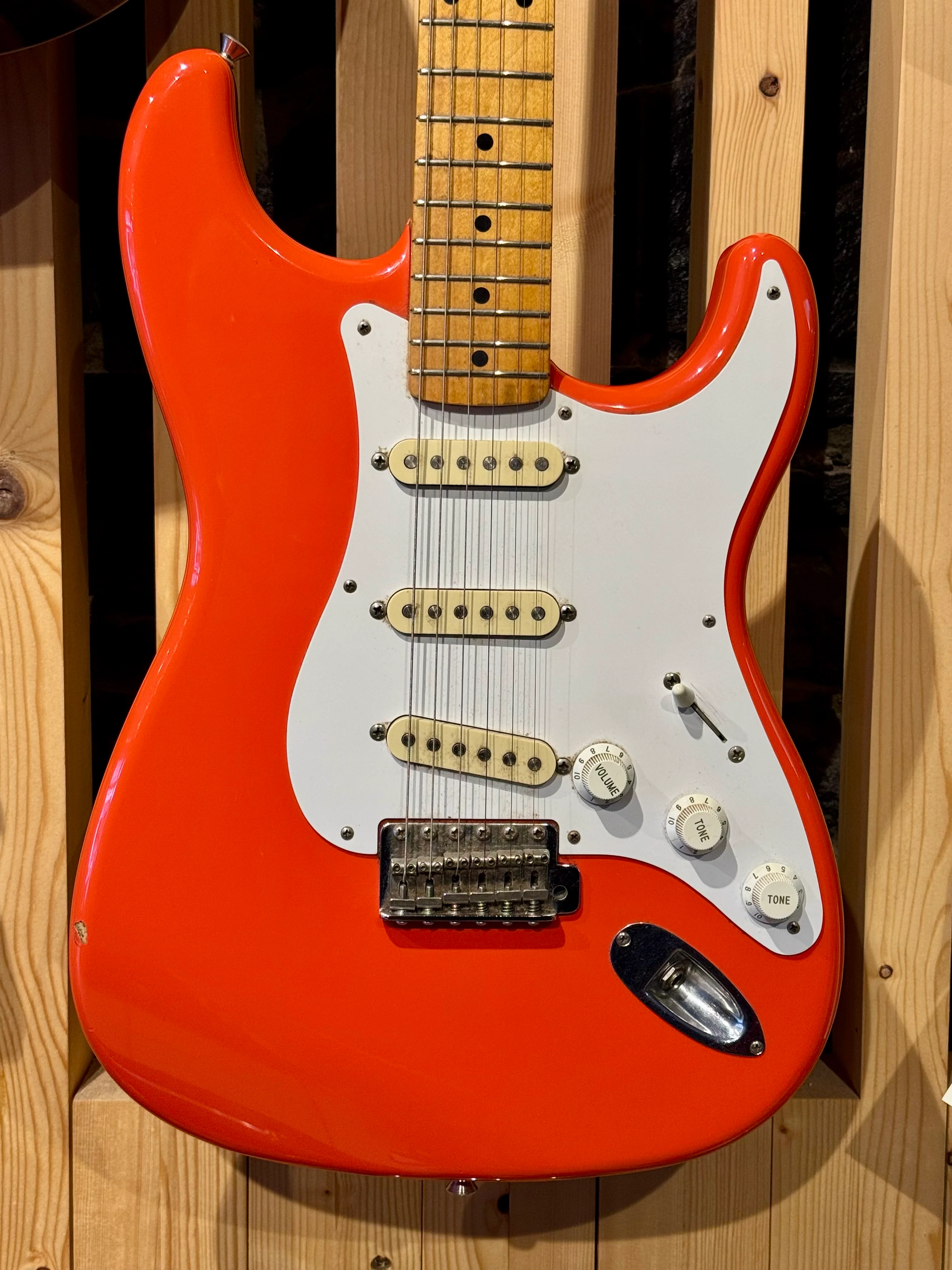 1991 Squier Hank Marvin Stratocaster (MIJ) - Image 2