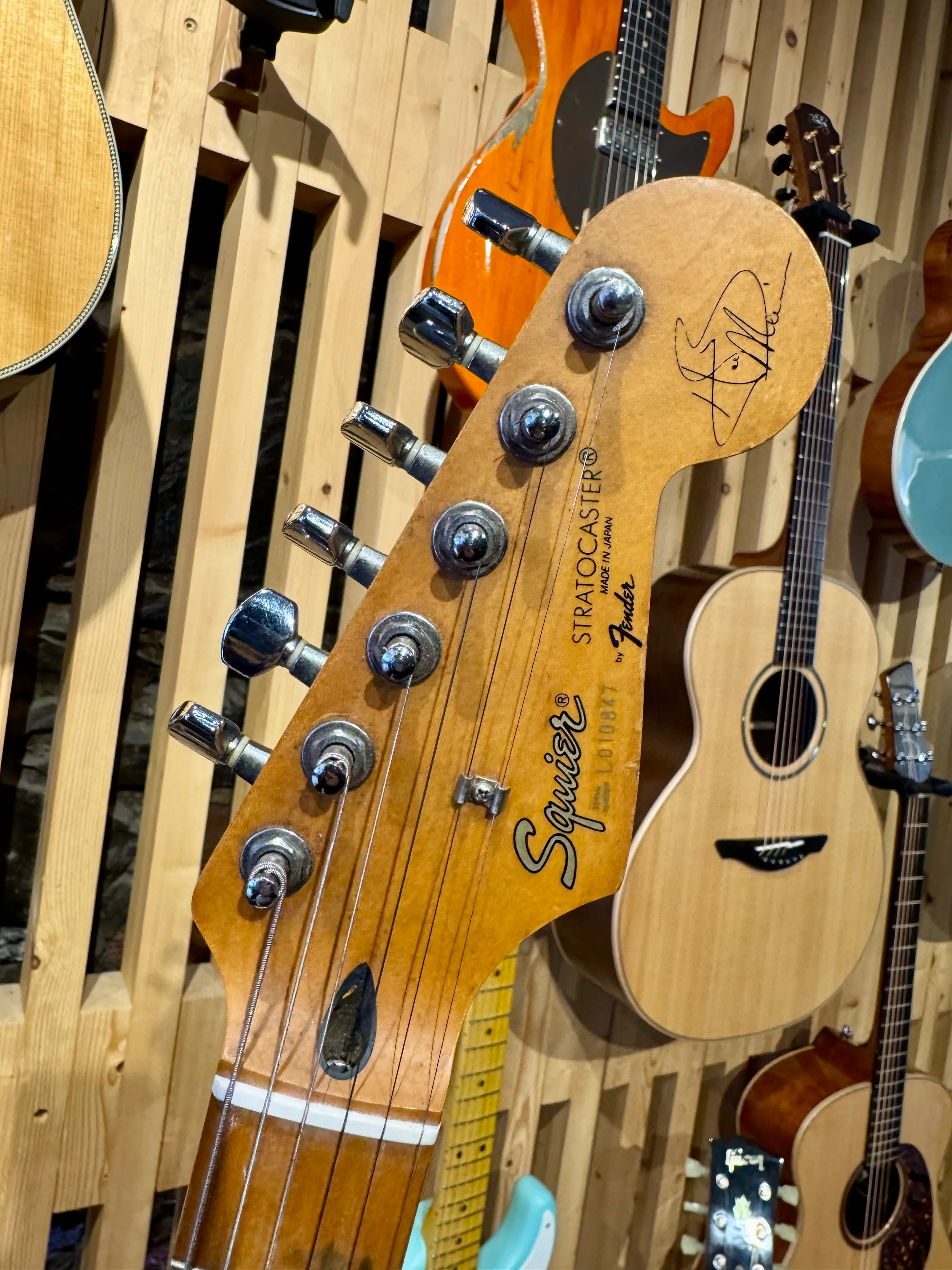 1991 Squier Hank Marvin Stratocaster (MIJ) - Image 7