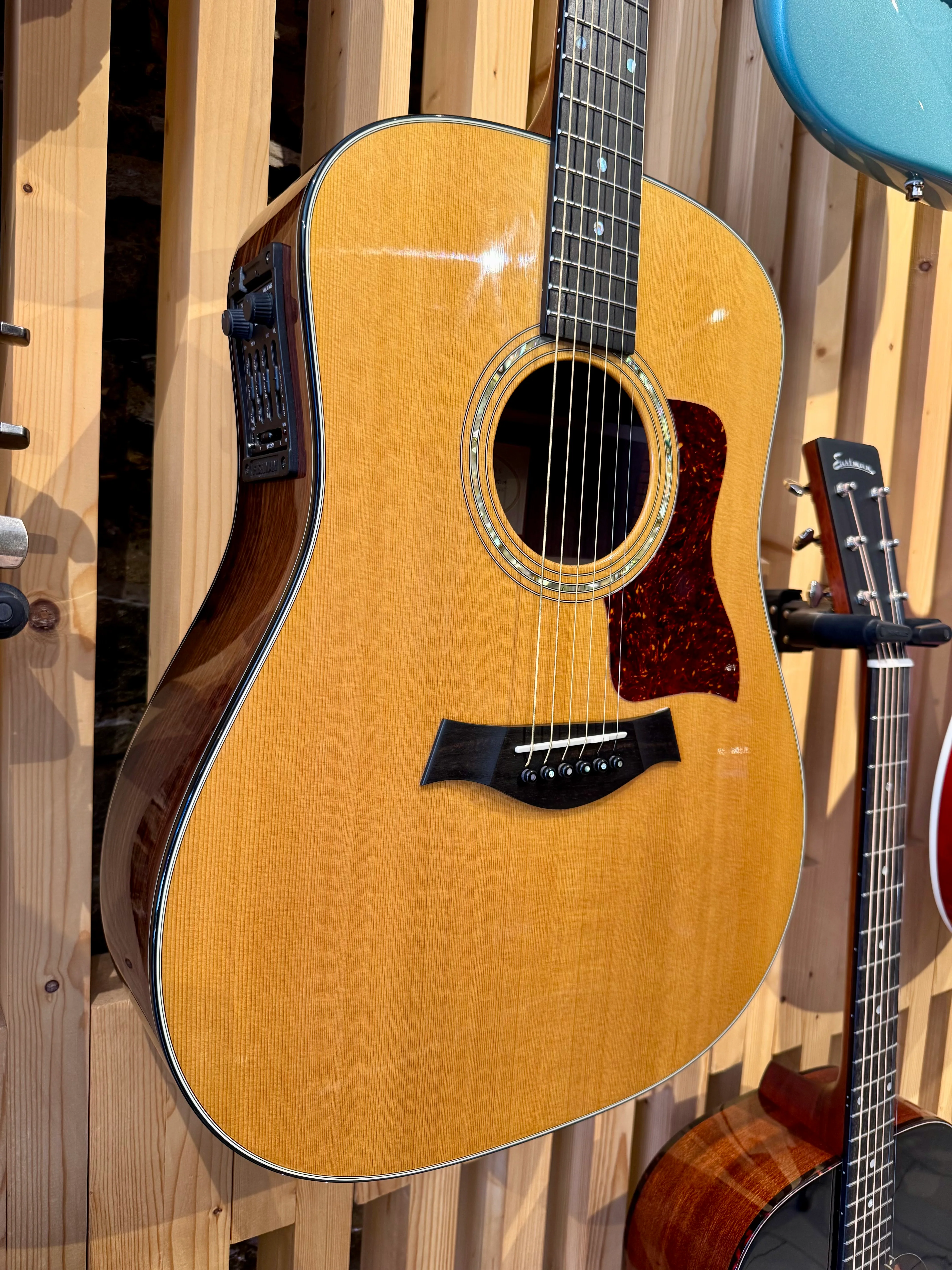 2000 Taylor 710 Electro Acoustic (Preloved)