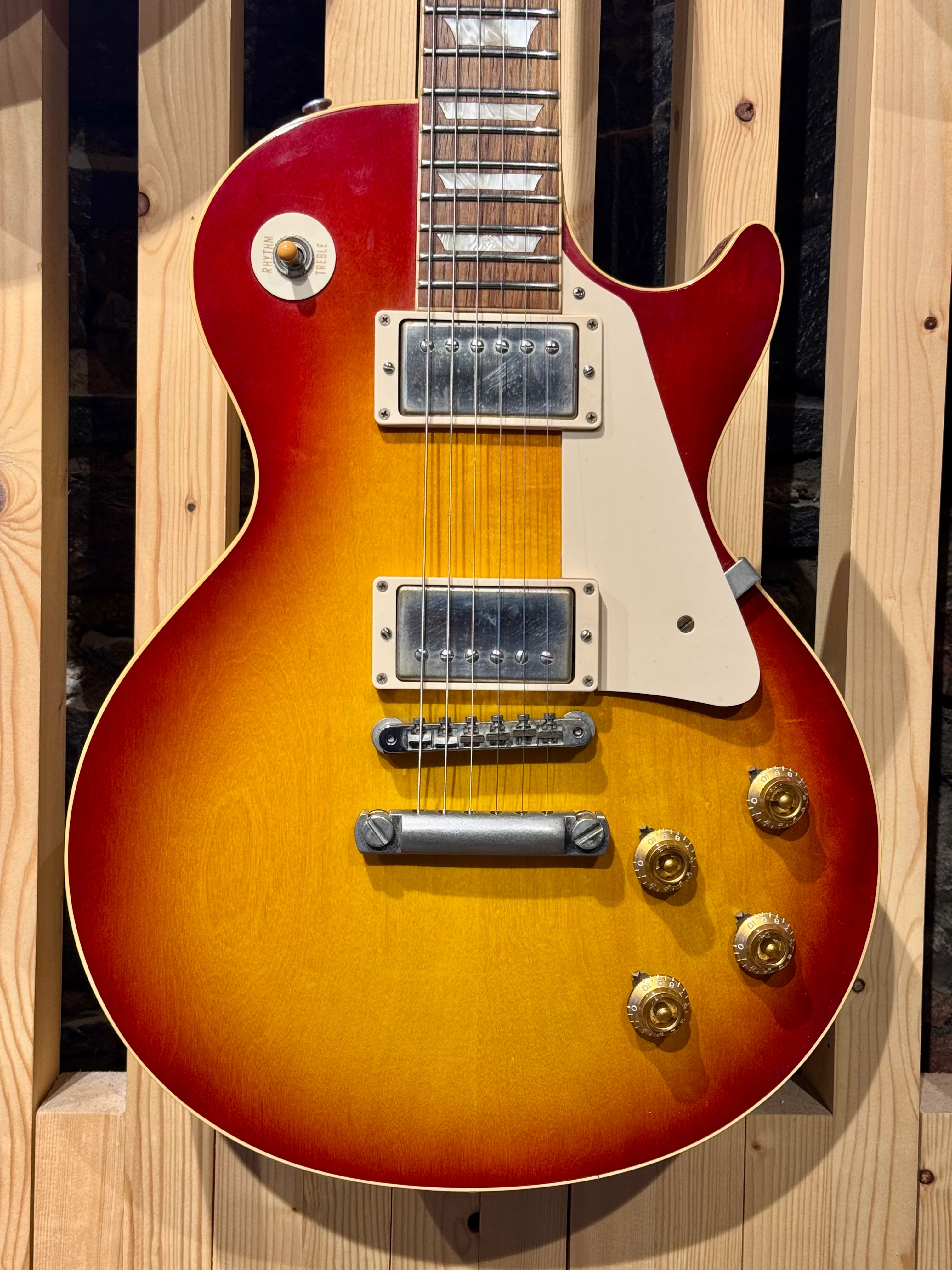2009 Gibson Custom Shop 1958 Les Paul Re-issue (R8) - Image 2