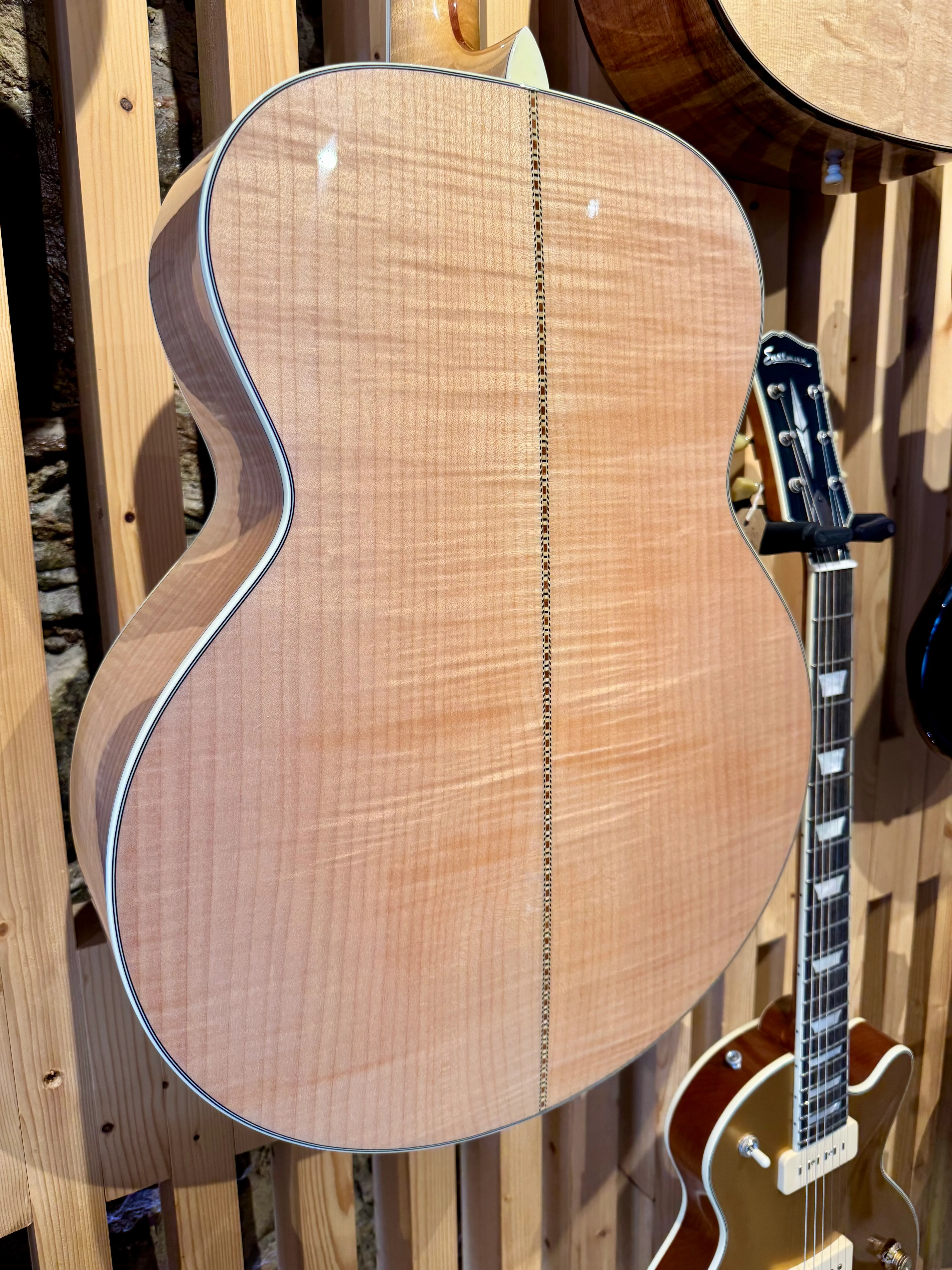 Eastman Guitars AC630 ~ Blonde (Ex Display) - Image 4
