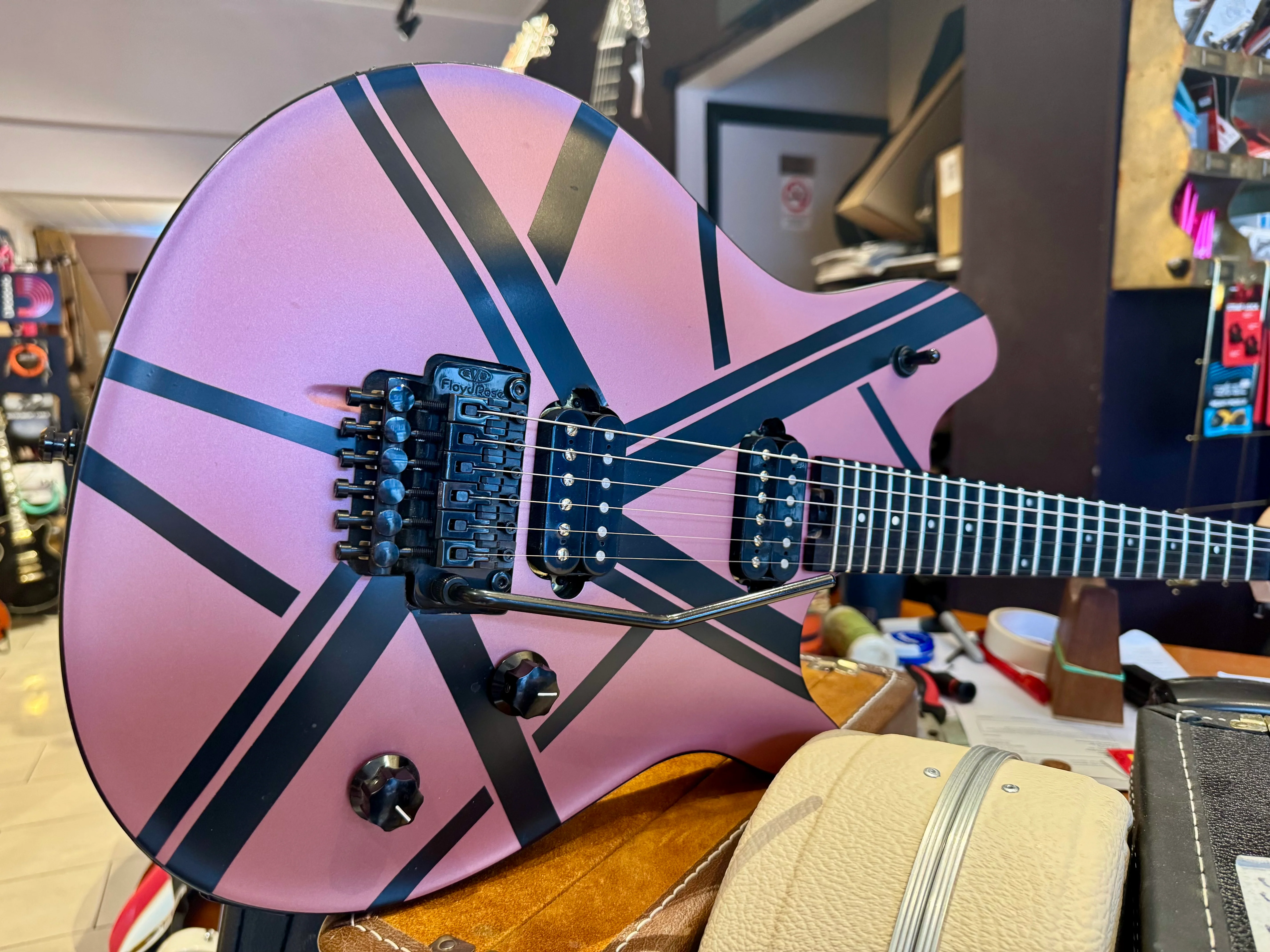 EVH Wolfgang Special ~ Burgundy Mist (Preloved) - Image 7