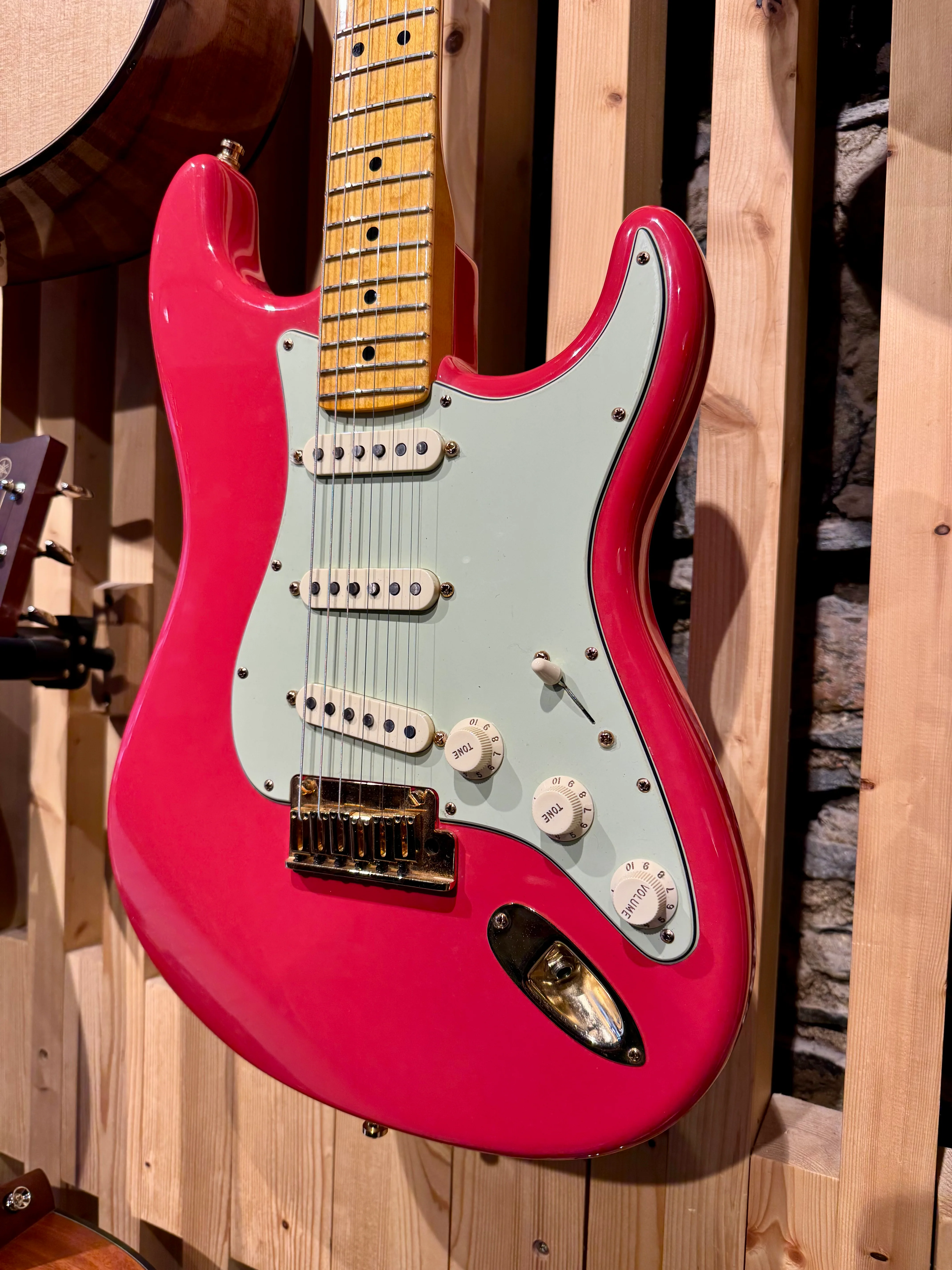 Fender Custom Shop Custom Deluxe Stratocaster USA (Preloved) - Image 4