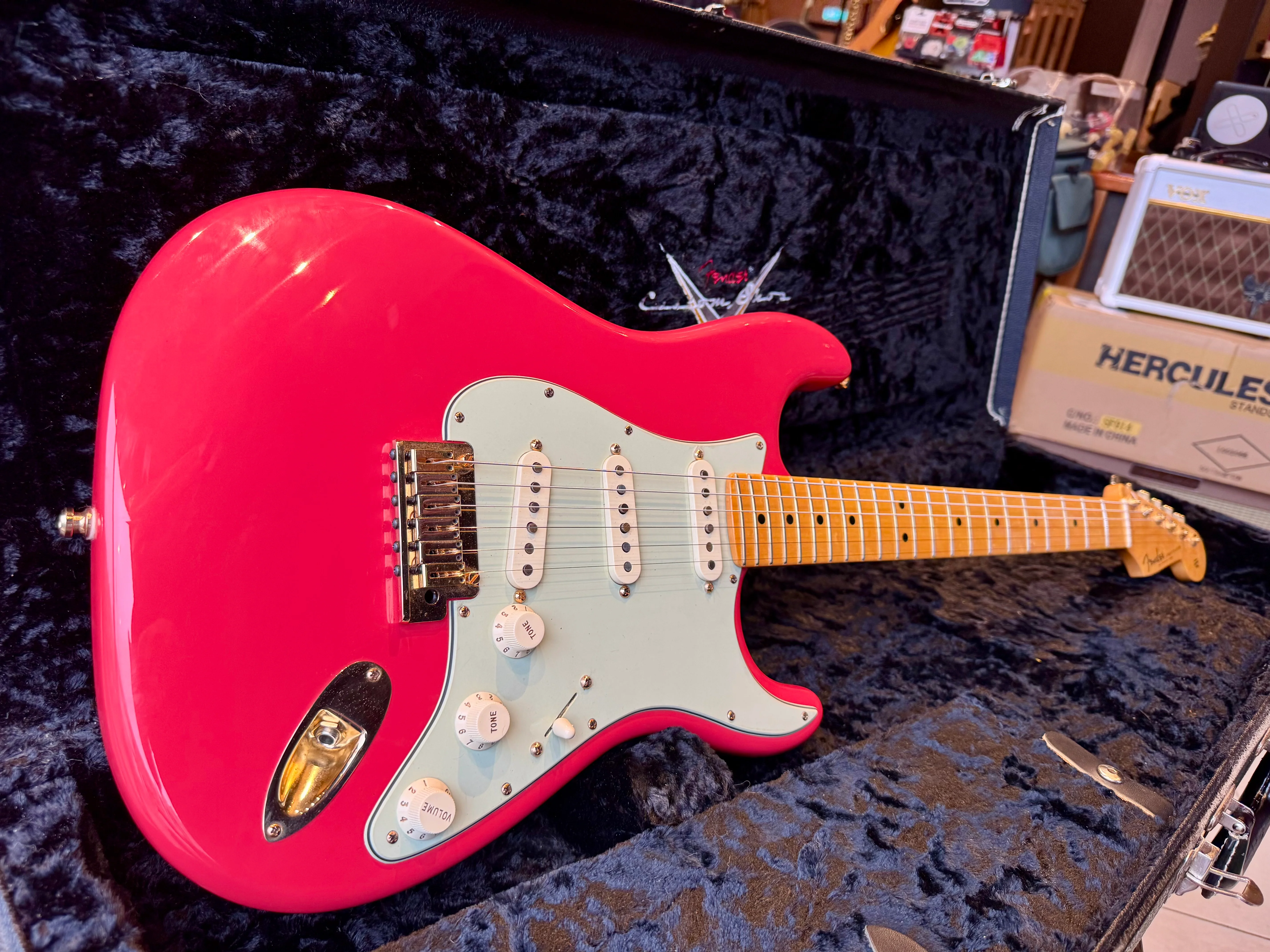 Fender Custom Shop Custom Deluxe Stratocaster USA (Preloved) - Image 9