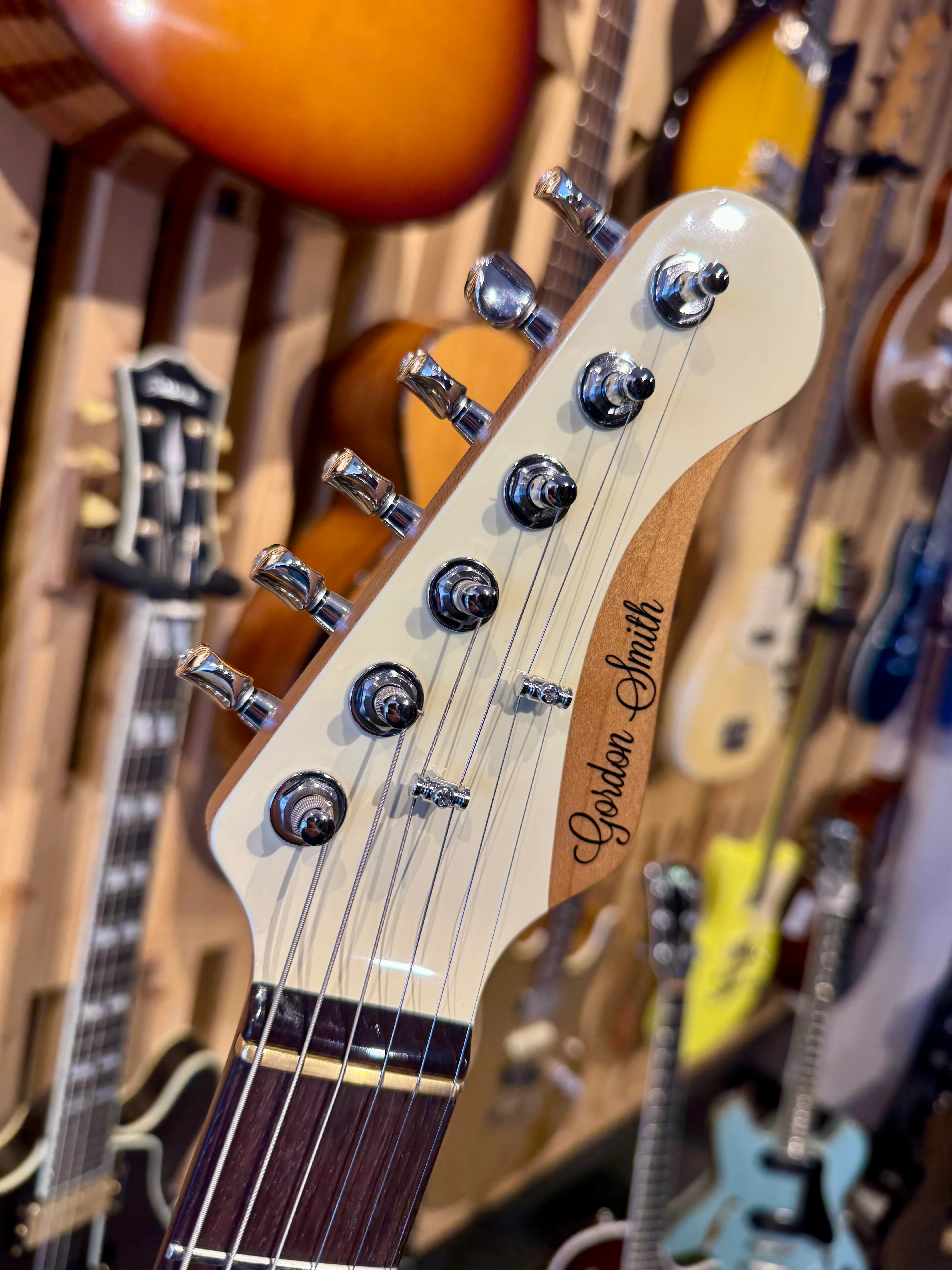 Gordon Smith Gatsby ~ Bude Cream P90 - Image 6