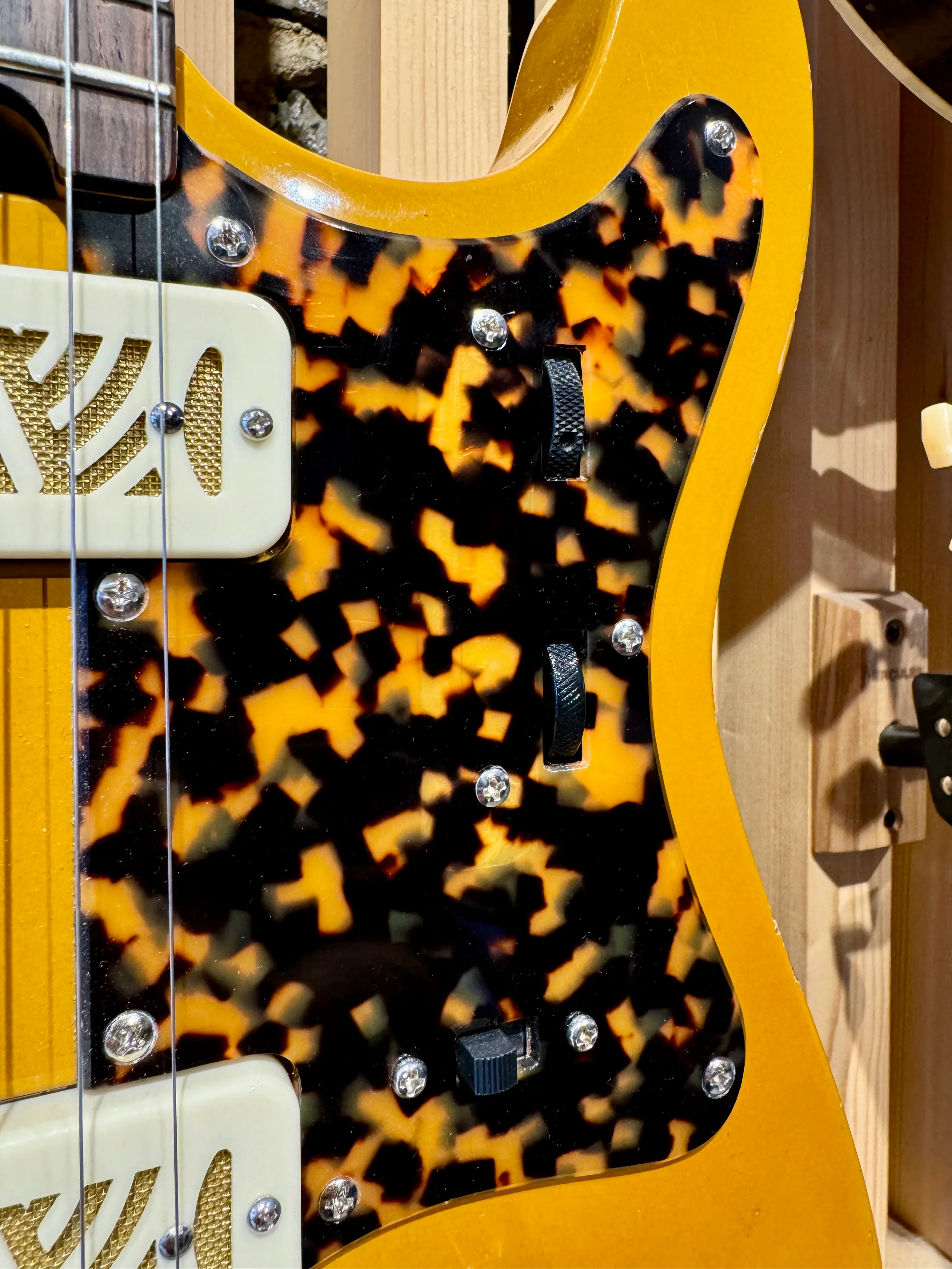 Kithara Harland / Luthier Reserve Harland 25.5" Baritone - NRG FUZZ EDITION - Image 12