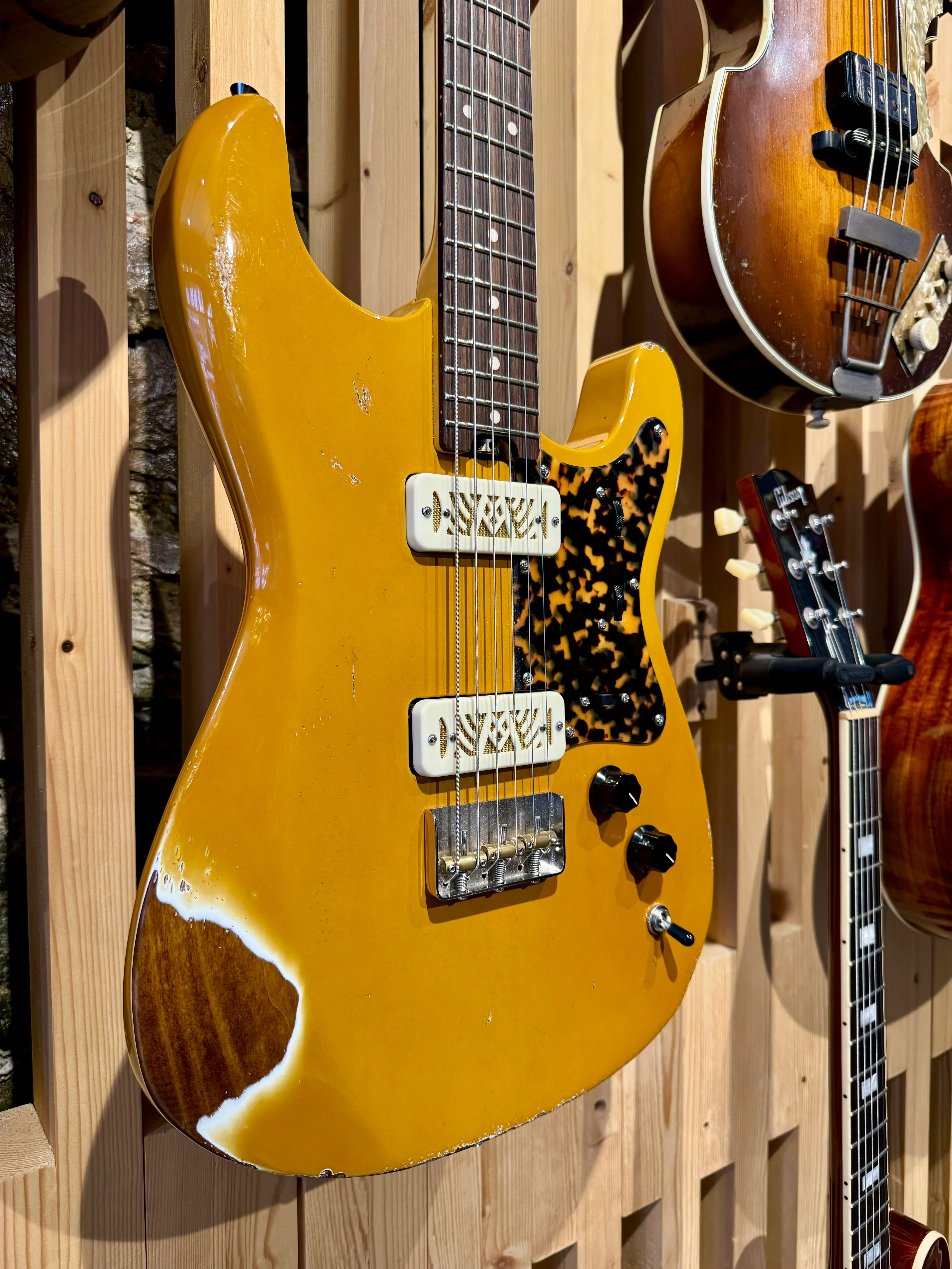 Kithara Harland / Luthier Reserve Harland 25.5" Baritone - NRG FUZZ EDITION - Image 9