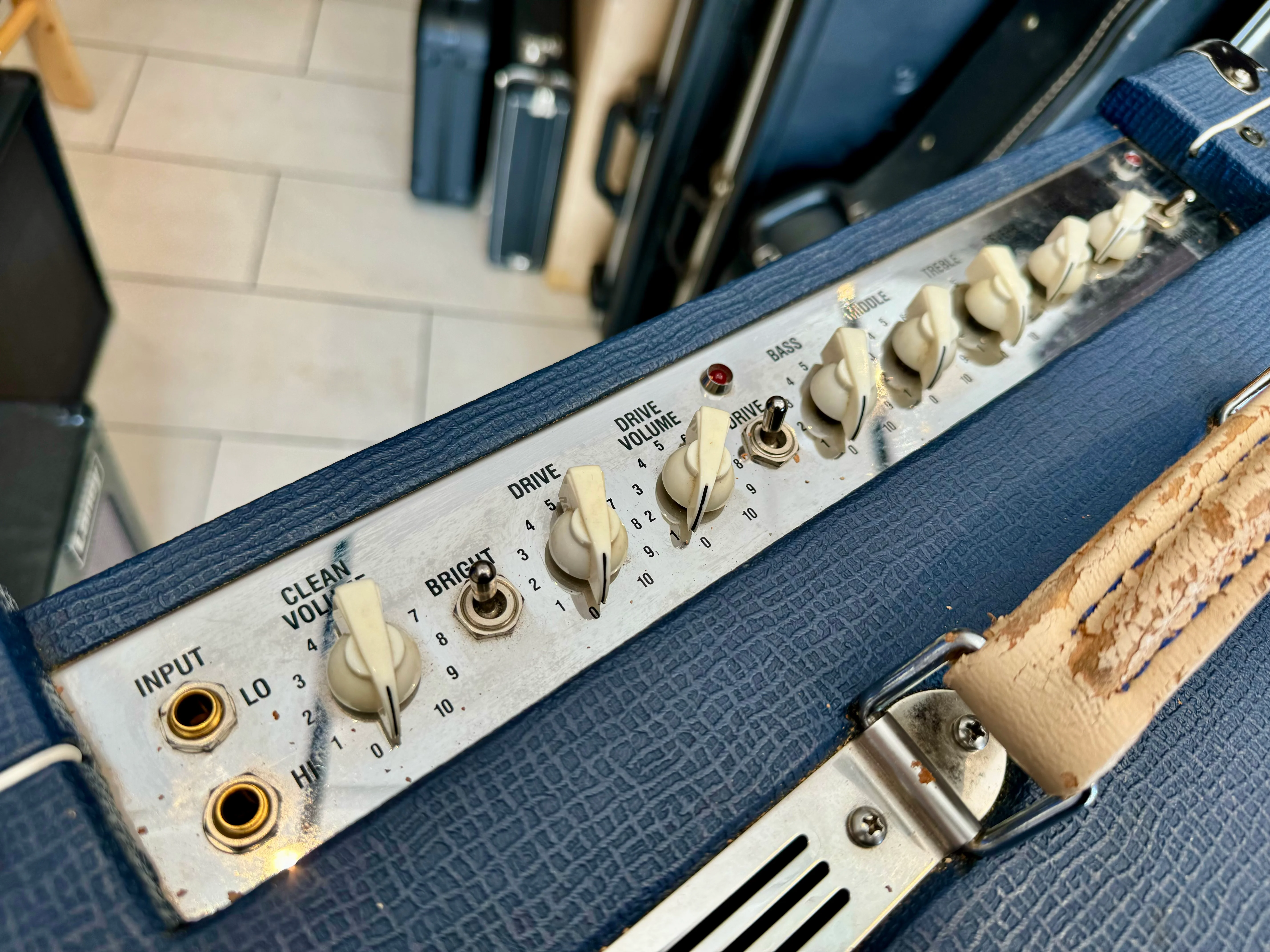 Laney Lionheart L20T-112 Combo - UK made (Preloved) *COLLECTION ONLY* - Image 3