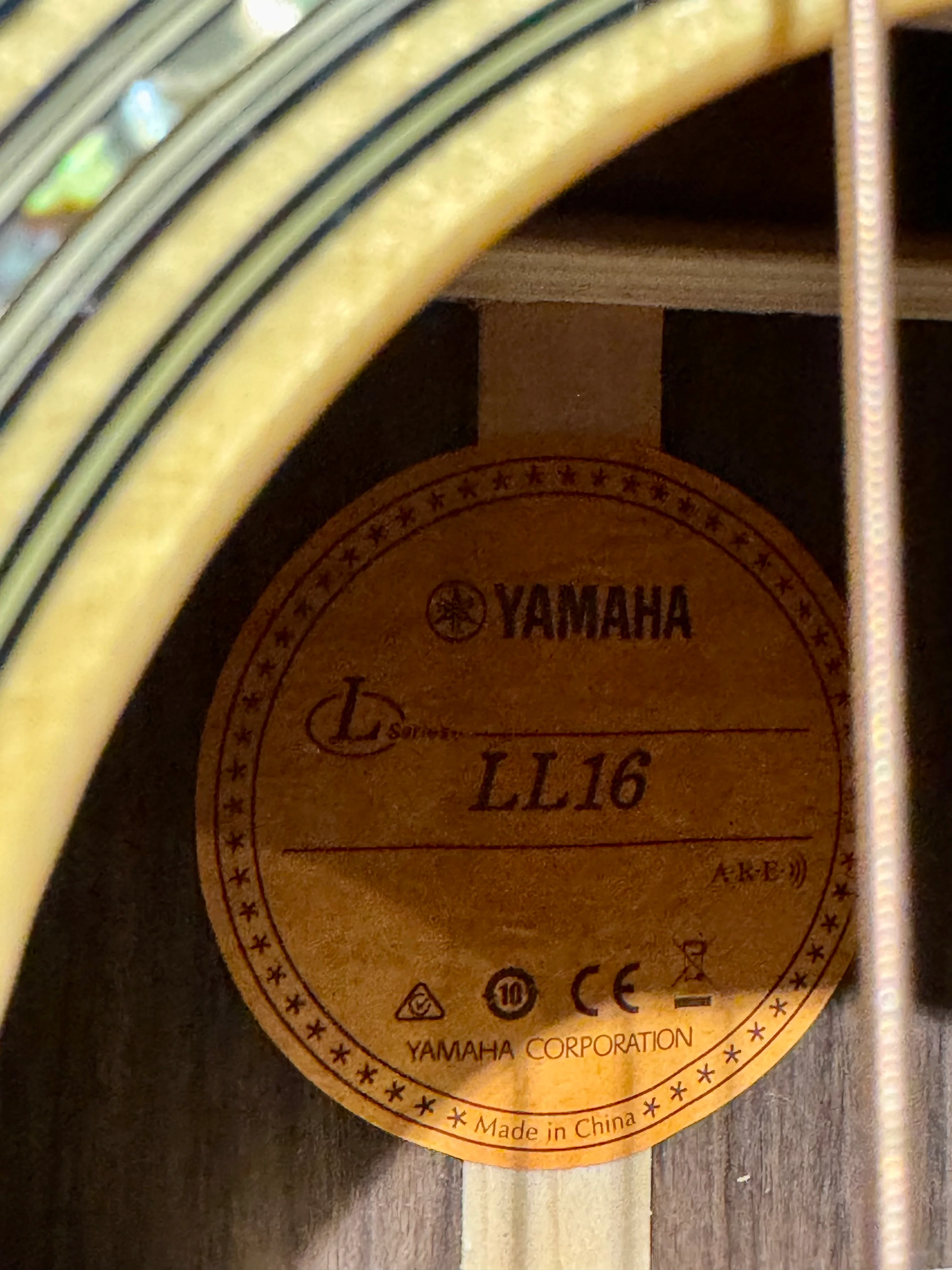 Yamaha LL16 ARE Electro - Acoustic (Preloved) - Image 6